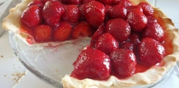 Çilekli Turta Tarifi ve Malzemeleri